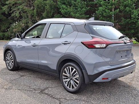 Certified 2024 Nissan Kicks SV FWD image 5