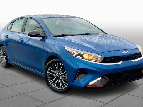 Used 2023 Kia Forte GT-Line w/ GT-Line Premium Package FWD image 3