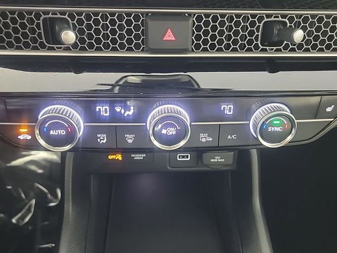 Certified 2023 Honda Civic EX-L image 33