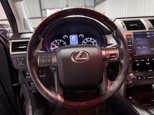 Used 2018 Lexus GX 460 Premium w/ Premium Package AWD/4WD image 22
