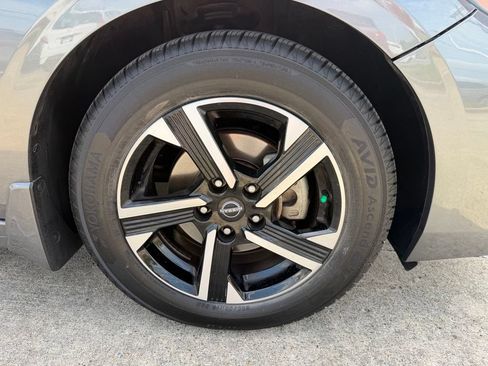 Used 2024 Nissan Sentra SV w/ All-Weather Package FWD image 10