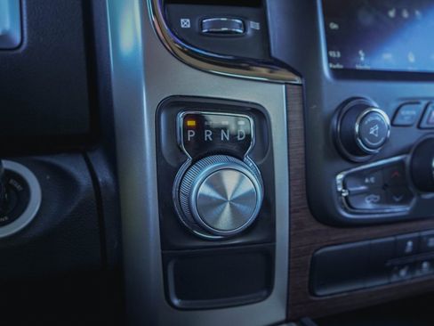 Used 2018 RAM 1500 Laramie image 23