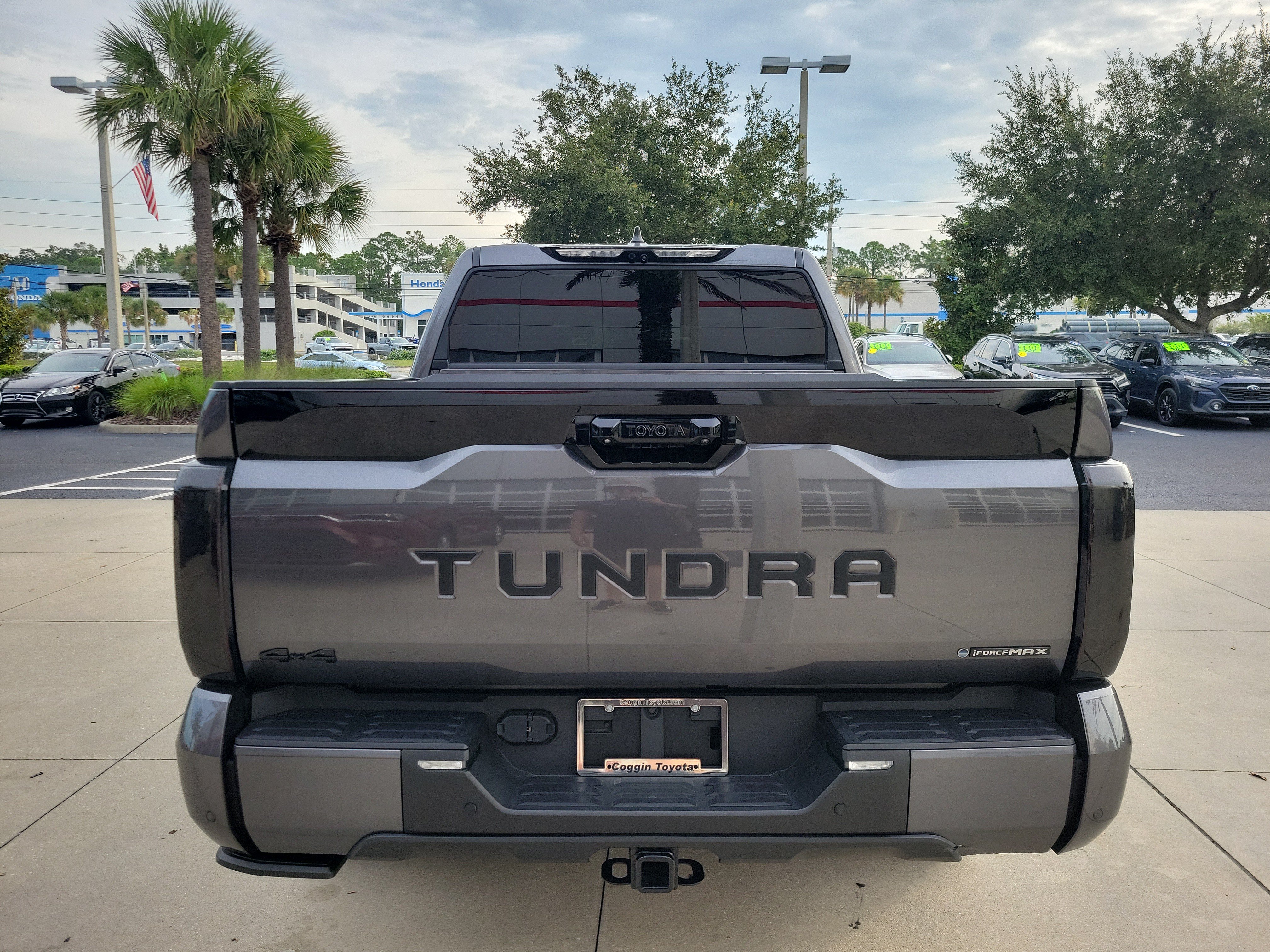 Certified 2025 Toyota Tundra Platinum AWD/4WD image 5