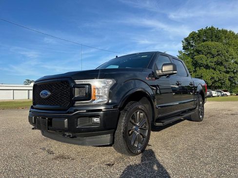 Used 2018 Ford F150 XLT w/ Equipment Group 302A Luxury AWD/4WD image 8