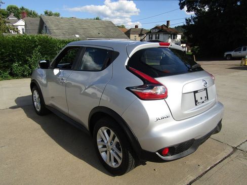 Used 2016 Nissan Juke S AWD/4WD image 8
