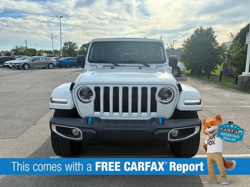 Used 2023 Jeep Wrangler Unlimited Sahara w/ Cold Weather Group AWD/4WD image 2