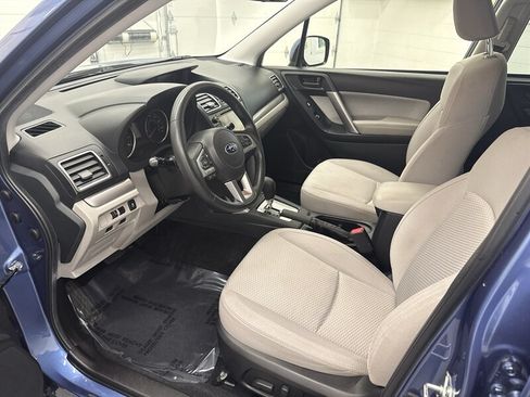 Used 2018 Subaru Forester 2.5i Premium w/ All-Weather Package AWD/4WD image 10