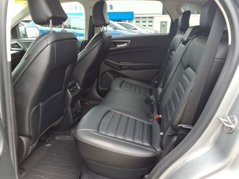 Used 2023 Ford Edge SEL w/ Convenience Package AWD/4WD image 11