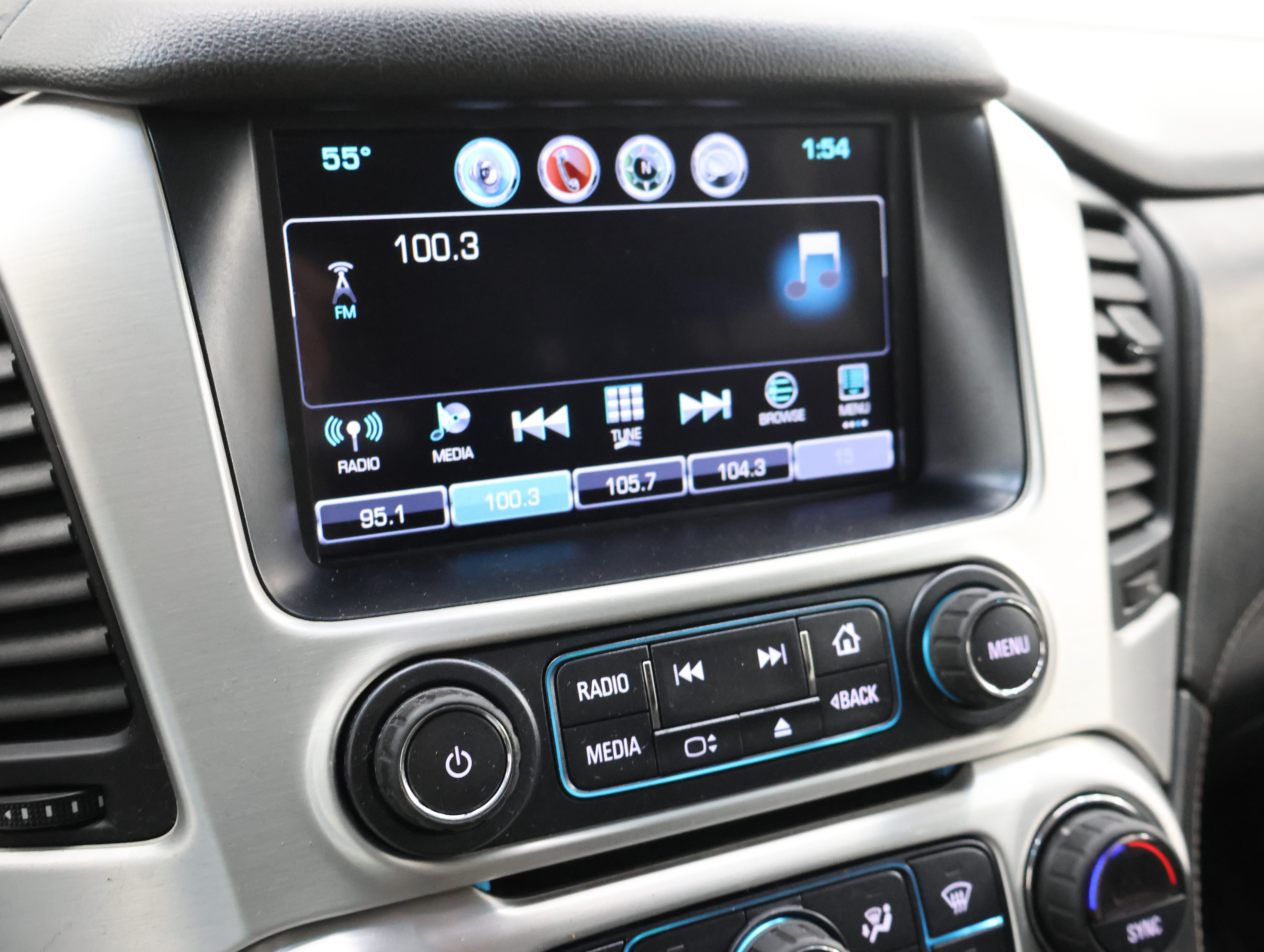 Used 2018 GMC Yukon SLE w/ SLE Value Package AWD/4WD image 12