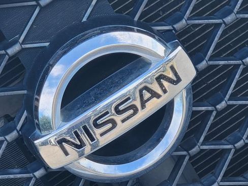 Used 2018 Nissan NV 2500 SV RWD image 11