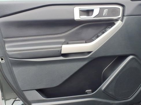 Certified 2023 Ford Explorer XLT w/ Equipment Group 202A AWD/4WD image 14