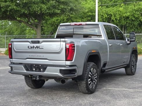 Certified 2024 GMC Sierra 2500 Denali Ultimate AWD/4WD image 7