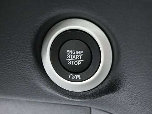 New 2026 Chrysler Pacifica Limited w/ S Appearance Package image 36