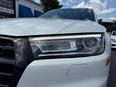 Used 2020 Audi Q5 2.0T Premium AWD/4WD image 28