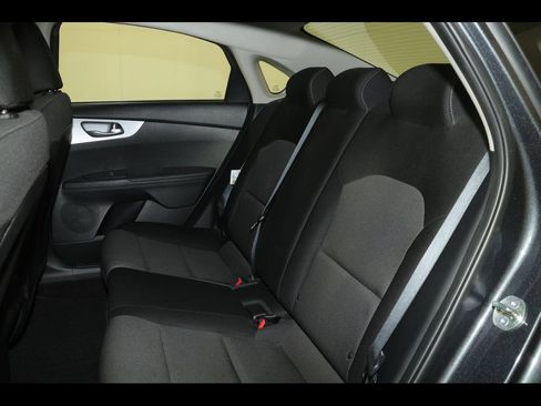 Used 2024 Kia Forte LXS FWD image 26