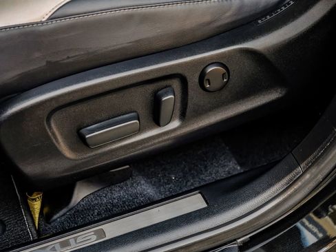 Used 2019 Lexus RX 350L FWD image 32