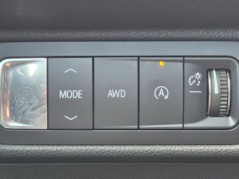 Used 2024 Chevrolet Traverse RS w/ LPO, Floor Liner Package AWD/4WD image 17