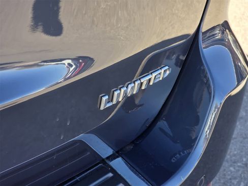 Used 2021 Jeep Grand Cherokee Limited image 12