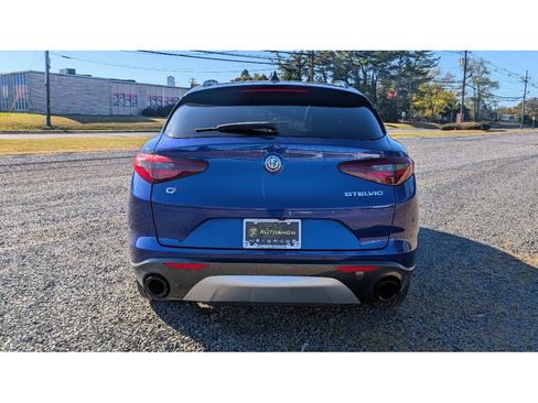 Used 2022 Alfa Romeo Stelvio Ti image 6