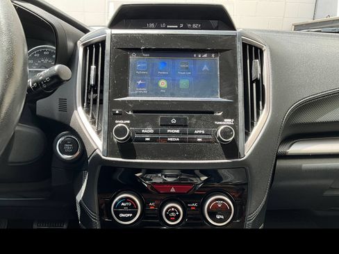 Used 2020 Subaru Forester Premium AWD/4WD image 12