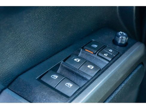 Used 2019 Toyota Tacoma TRD Sport w/ Technology Package image 25