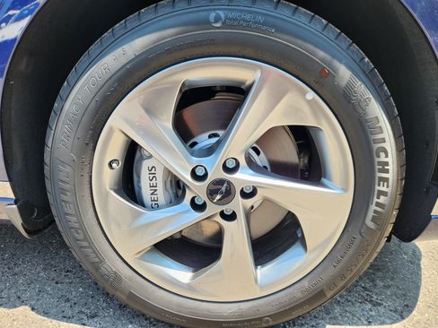 Used 2026 Genesis GV70 2.5T Advanced AWD/4WD image 21