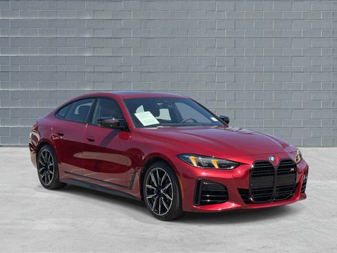 Used 2026 BMW M440i RWD image 1