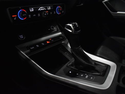 Used 2023 Audi Q3 2.0T Premium image 21