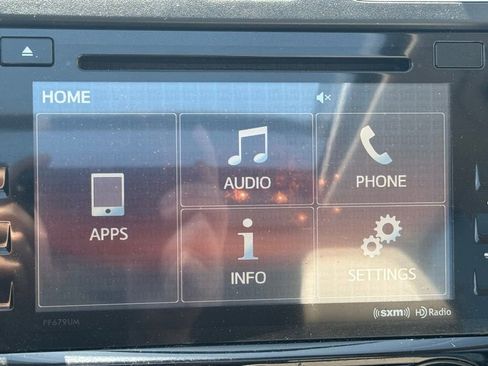 Used 2018 Subaru Forester 2.5i Limited AWD/4WD image 3