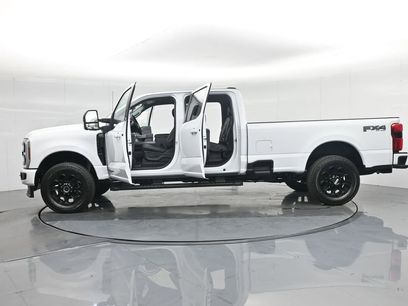 New 2026 Ford F250 Lariat w/ Black Appearance Package