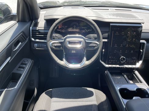 New 2025 GMC Acadia Elevation image 21