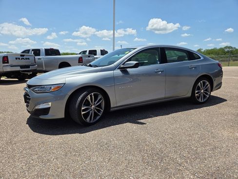 Used 2024 Chevrolet Malibu LT FWD image 3