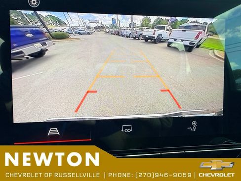 Used 2024 GMC Canyon Elevation w/ Trailering Package AWD/4WD image 9