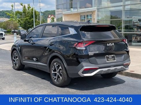 Used 2023 Kia Sportage EX FWD image 3