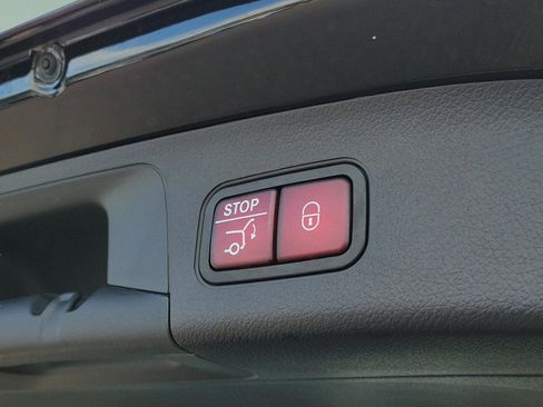 New 2026 Mercedes-Benz GLA 35 AMG 4MATIC image 6