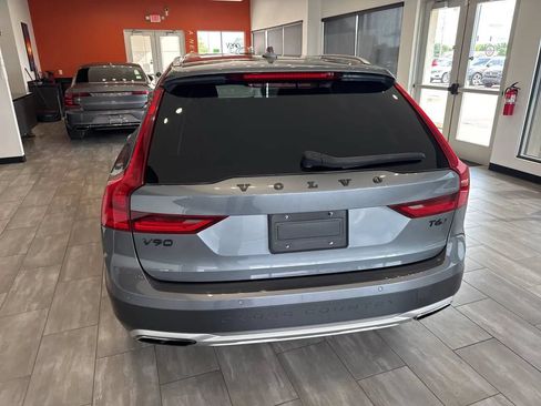 Used 2020 Volvo V90 T6 Cross Country AWD/4WD image 11