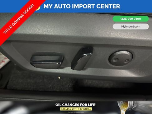 Certified 2025 Nissan Rogue SV image 12