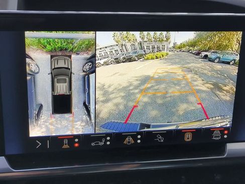 Used 2025 Chevrolet Silverado 1500 LTZ w/ LTZ Premium Package image 31