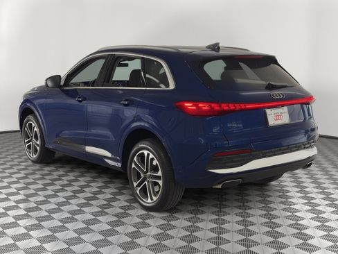 Certified 2025 Audi Q5 Premium w/ Premium Plus AWD/4WD image 3