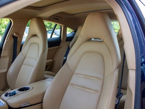 Used 2022 Porsche Panamera 4S AWD/4WD image 12
