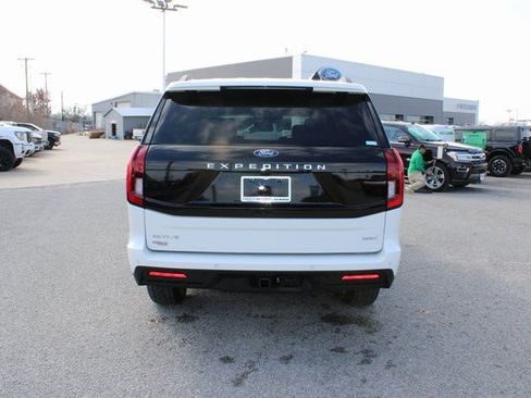 New 2025 Ford Expedition Max Active image 4