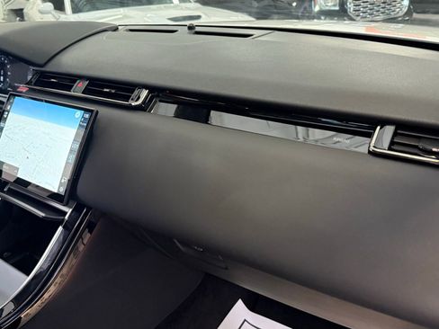 Used 2024 Land Rover Range Rover Velar S image 52