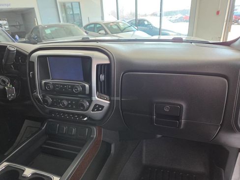 Used 2017 GMC Sierra 1500 SLT image 31