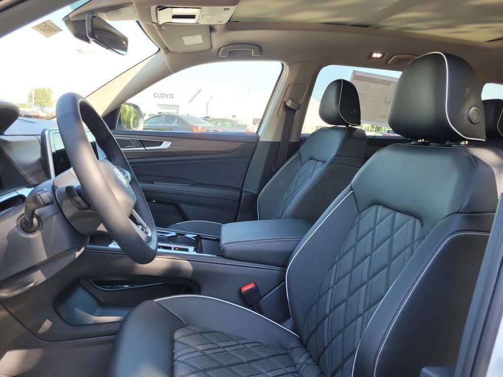 New 2025 Volkswagen Atlas SEL Premium R-Line AWD/4WD image 11