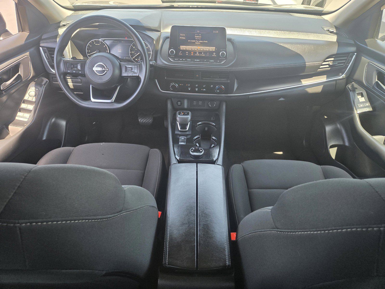 Used 2024 Nissan Rogue S AWD/4WD image 8
