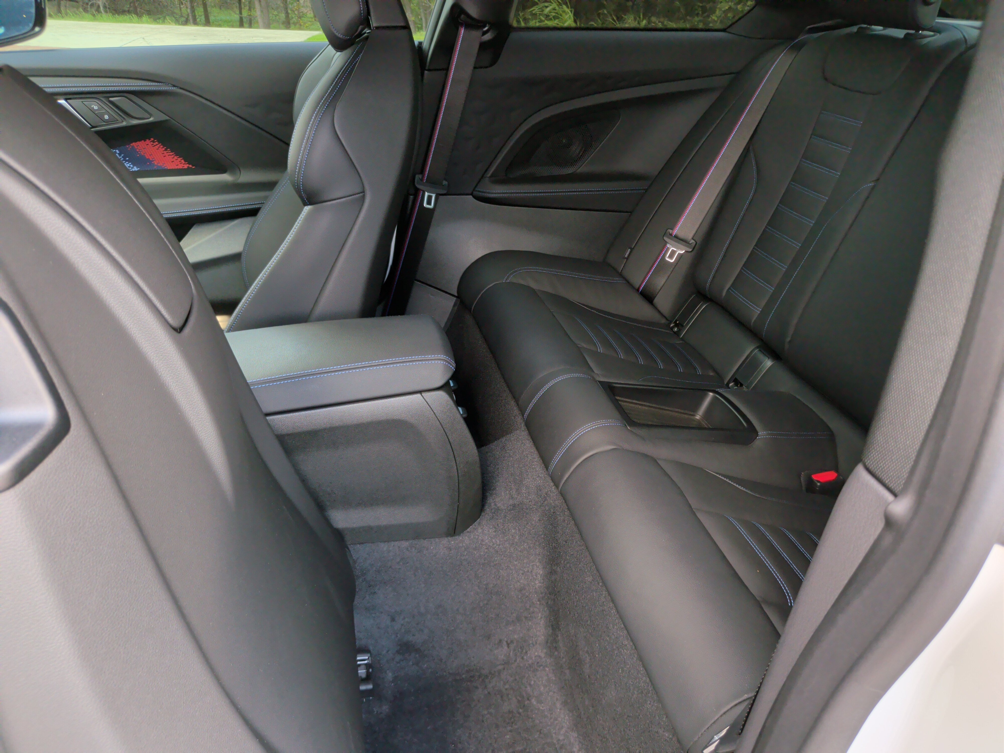 Used 2024 BMW M2 w/ Lighting Package RWD image 37