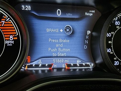 Used 2020 Jeep Cherokee Limited image 9