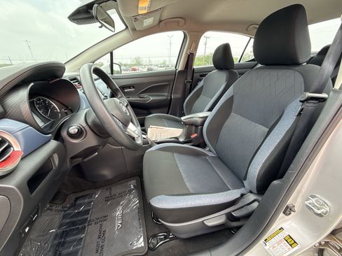 Used 2025 Nissan Versa SV FWD image 13