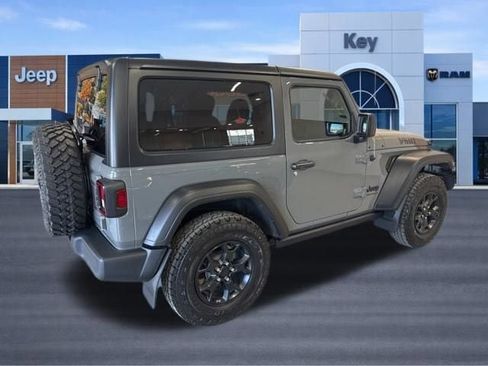 Used 2022 Jeep Wrangler Willys image 8