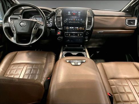 Used 2024 Nissan Titan Platinum Reserve w/ Moonroof Package AWD/4WD image 17